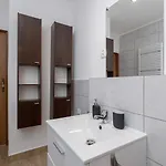 Appartamento 4 Bedroom With A Balcony - Prochowa 1 *