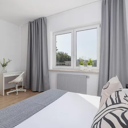 Apartment Aurora Ap - 4-Br & Balcony - Prochowa 1 Krakau